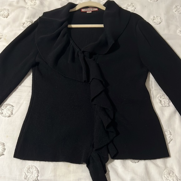 Beyond Threads Ruffle Bell Cuff Cardigan - Picture 4 of 9